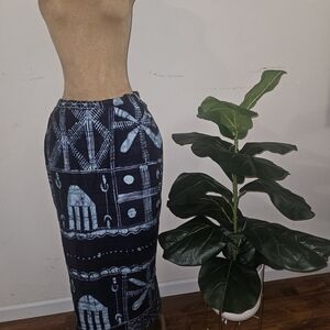 Elegant Black and Blue Patterned Skirt